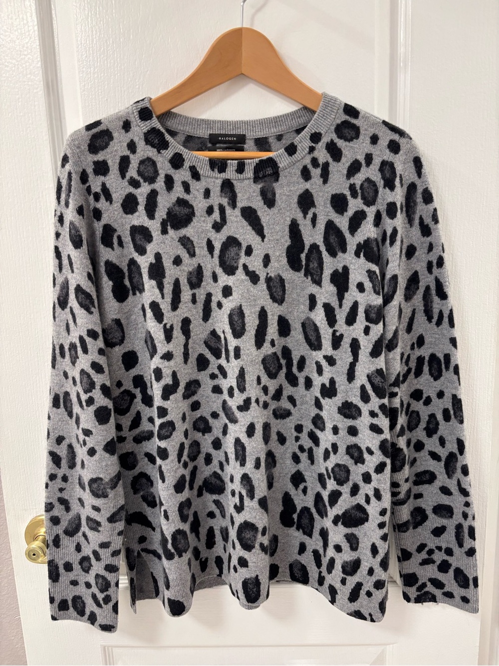 Halogen Gray Cashmere Crewneck Sweater with Black Leopard Print
